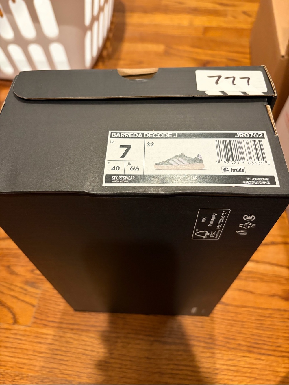 Adidas Youth Barreda 7Y Black & White Retro Runner Sneakers - Picture 3 of 3